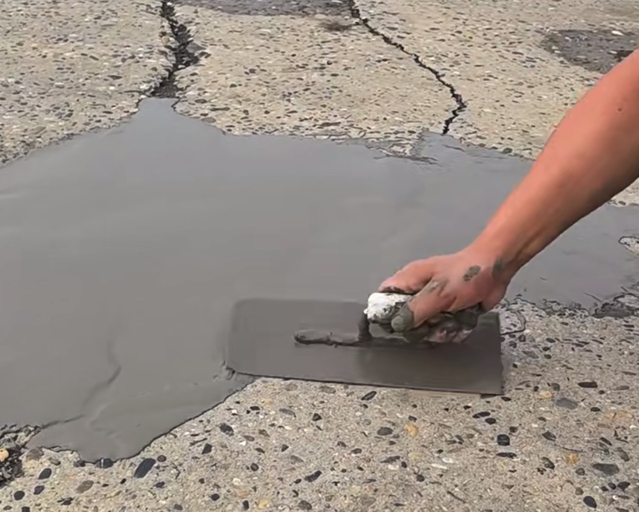 蒙阴CGM 高效薄层道路修补料（CGM 道路抢修料）